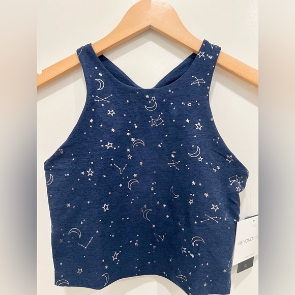 BEYOND YOGA Focus Foil Cropped Tank - Picture 3 of 6